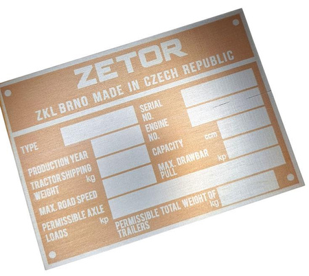 Zetor 8011 tabliczka znamionowa