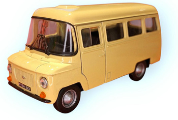Nysa 522 kremowa Model Auta PRL w  skali 1:34