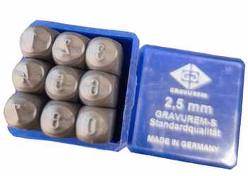 Numeratory 2,5 mm do tabliczek znamionowych