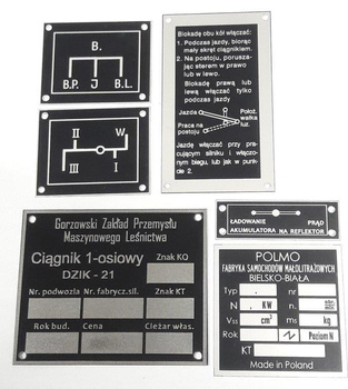 DZIK 21 traktorek tabliczka znamionowa komplet