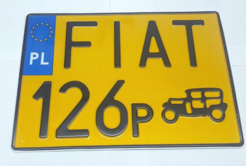 Polski Fiat 126p tablica zlotowa kwadratowa