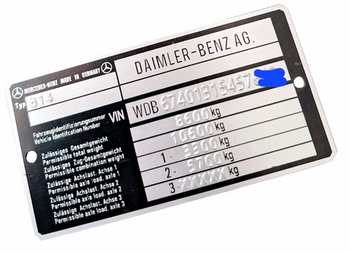 Mercedes Benz 814  tabliczka znamionowa tłoczona