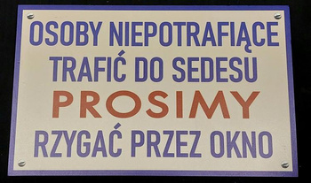 Osoby niepotrafiące trafić do sedesu- tablica PRL