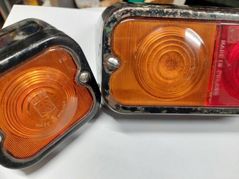 Ursus C4011 C 4011 śruba śruby klosza lampy migacz lampa tył