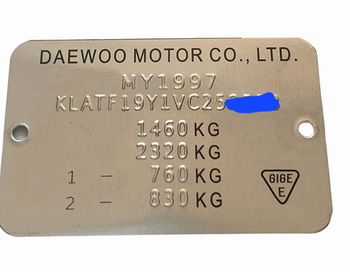 Daewoo Nexia tabliczka znamionowa tłoczona