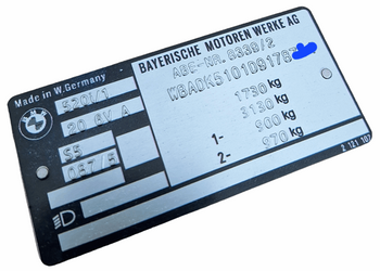 BMW 520 524 E30 tabliczka zmamionowa tłoczona