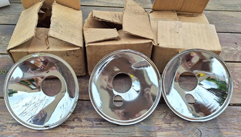 Urusus C325 C 325 C328 C 328 komplet odbłyśników lamp  ZELMOT